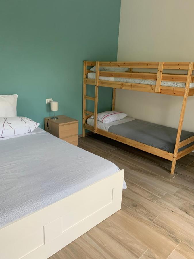 Caroline Home Anzano Del Parco Ngoại thất bức ảnh